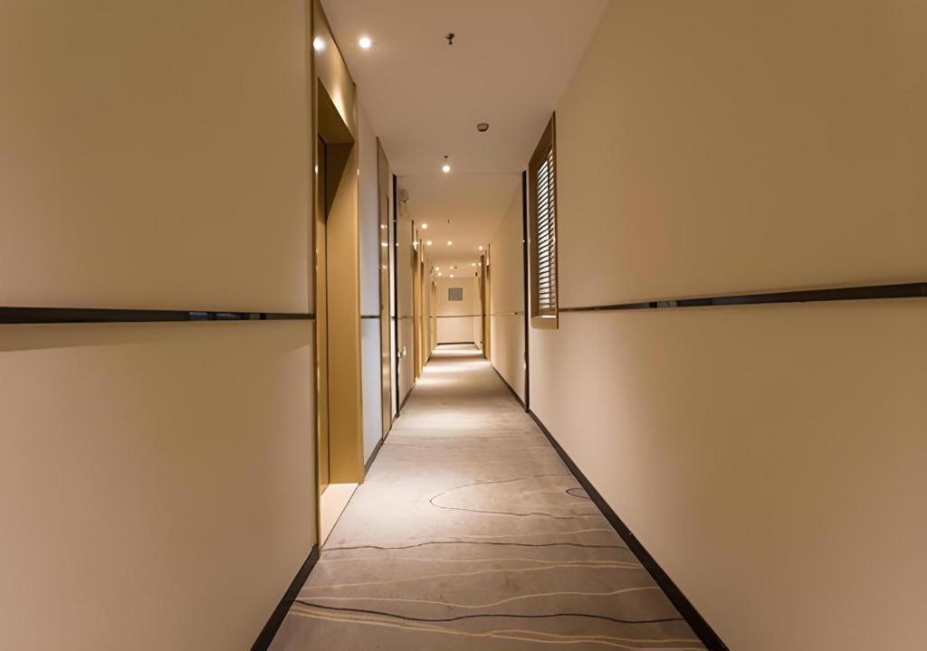 City Comfort Inn Qinzhou Port District Central Square Longmen  Exterior foto